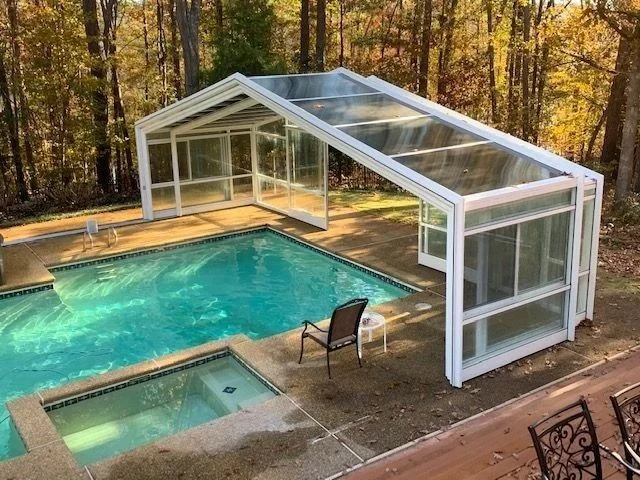 The advantages of using a pool canopy in a villa with a pool