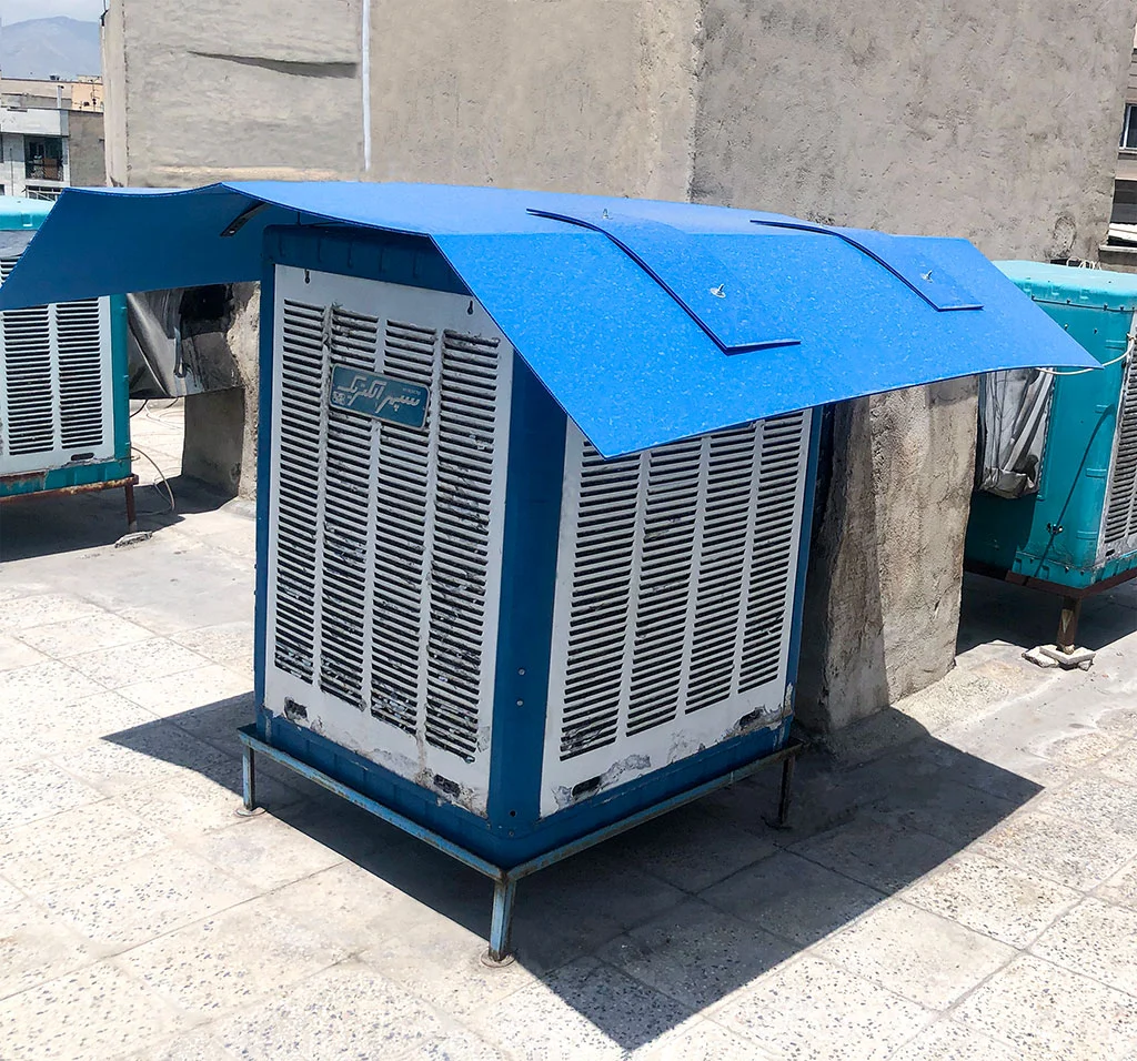 Does the canopy of the cooler have to match the size of the cooler?