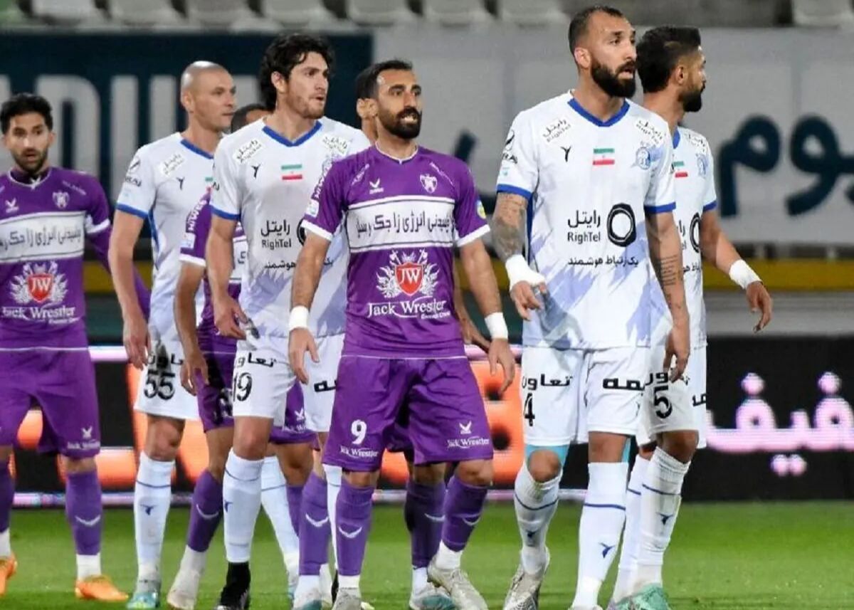 «هوادار» ۲۲ نفره مقابل پرسپولیس به میدان میآید!