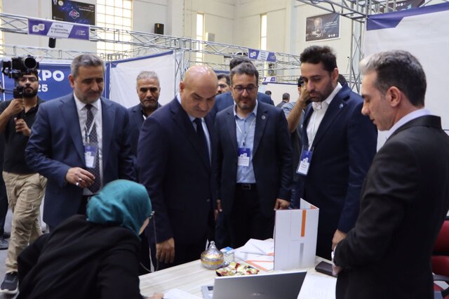 اولین رویداد بین المللی عصر امید ایران و عراق با محوریت هوش مصنوعی در نجف برگزار شد  