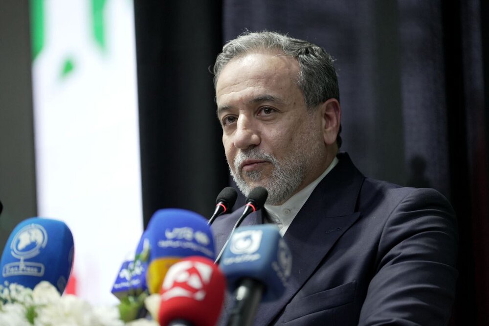 عراقچی: یک تاریخی برای مذاکرات پیشنهاد شده اما ما هنوز قبول نکردهایم