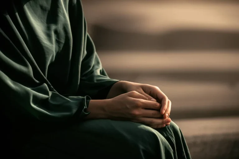 شرایط رجوع سه طلاقه: راهنمای جامع احکام و فقه اسلامی