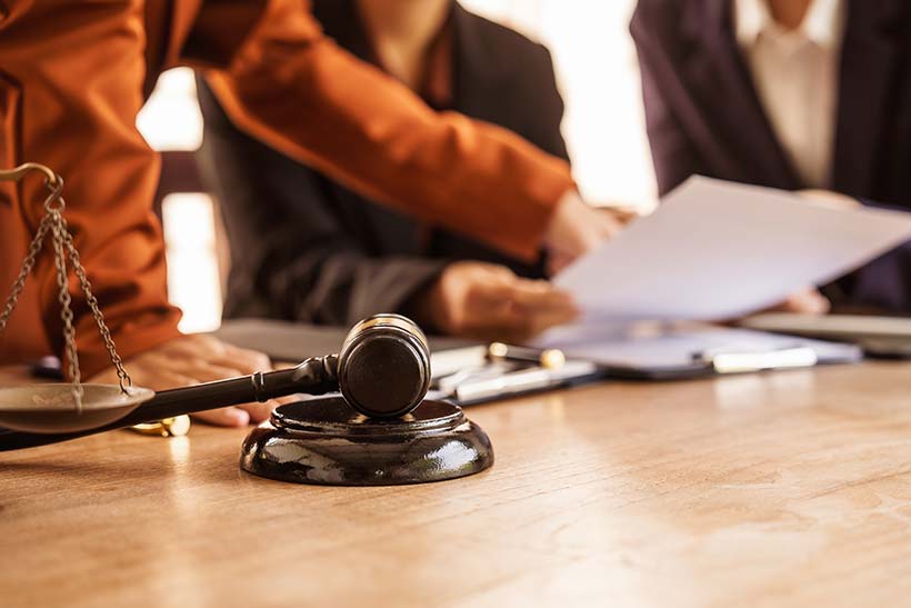 حقوق | دادگاه | سند رسمی